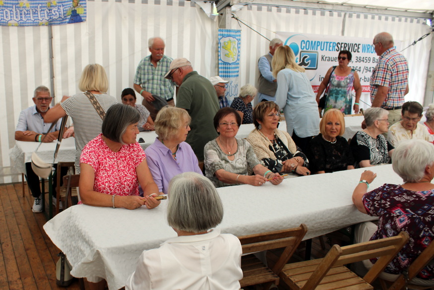 2024 09 06 150 Jahre Feuerwehr Katerfruhstuck 057x