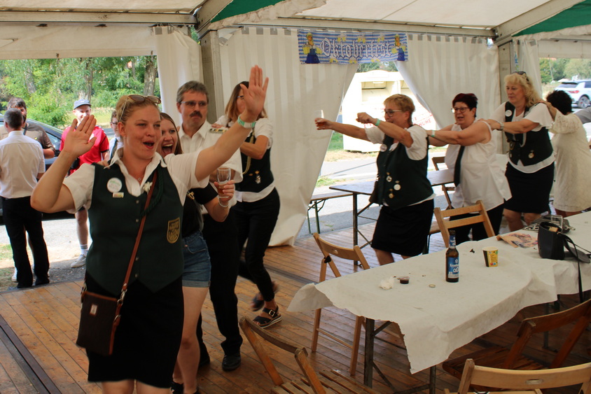 2024 09 06 150 Jahre Feuerwehr Katerfruhstuck 150x