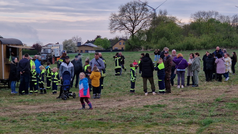 2025 04 19 Osterfeuer 013x