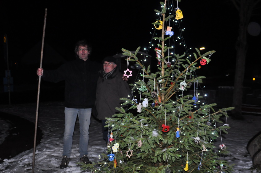 2017 12 03 Schmcken des Weihnachtsbaums Am Mhlenberg 41JPG