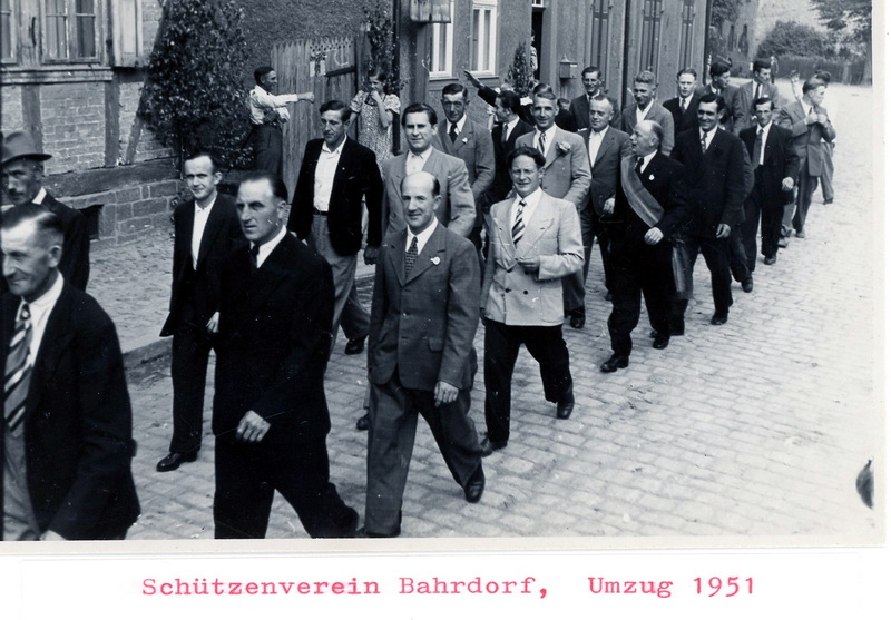 1951 Umzug neu