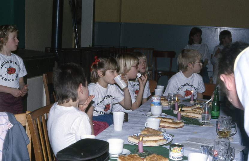 1985  Schulchor Seniorenweihnacht006