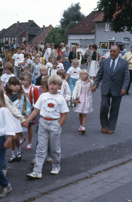 1985 xx xx Schule Einschulung 001 7.1jpg