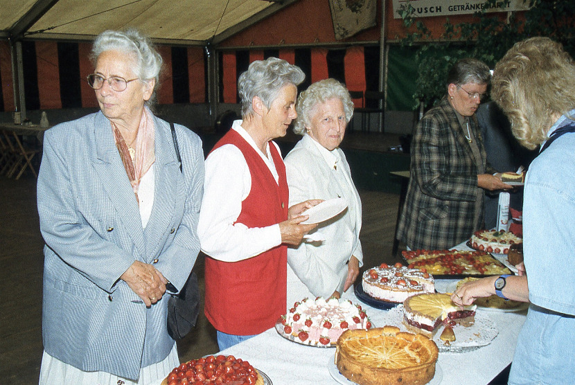 1998 xx xx Seeniorennachmittag 100 Jahre TSV Bahrdorf001 23