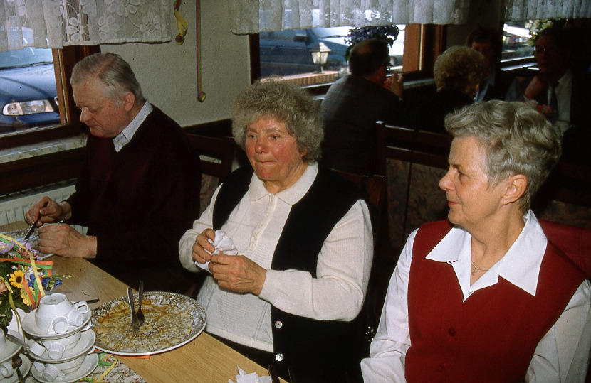 2000 xx xx Senioren Bahrdorf Sa Ma Fasching  in Vallstedt 001 29