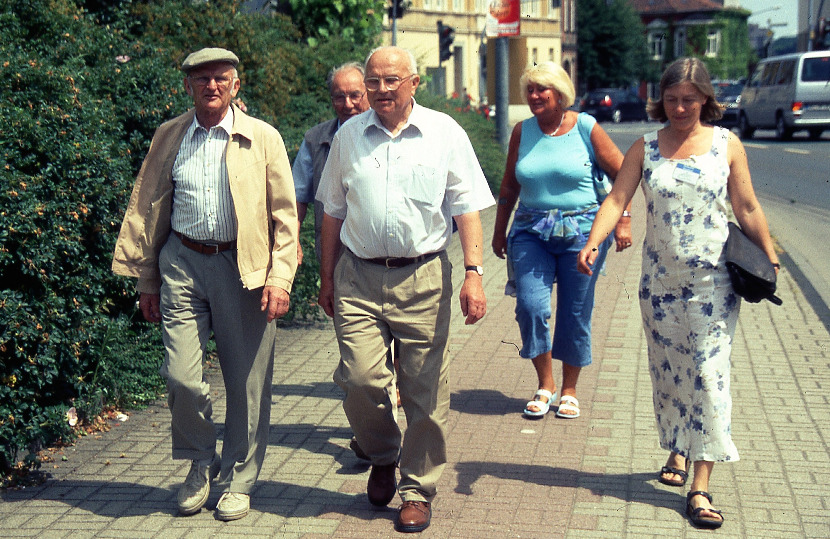 2005 xx xx SeniorenmGrenzlandfahrt Marienborn Cafe Beendorf003 2