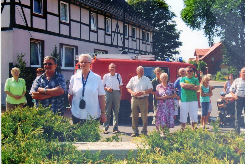 2010 Steineinweihung Enthullung des Gedensteines004