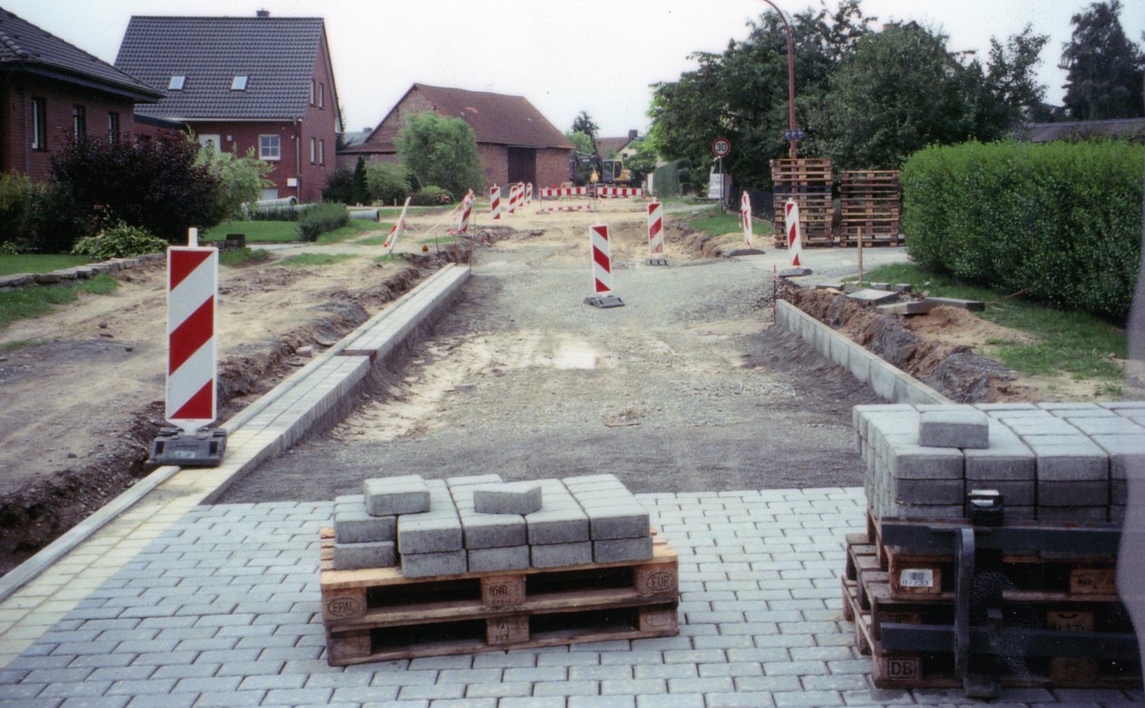 2010 Zum Sportplatz026