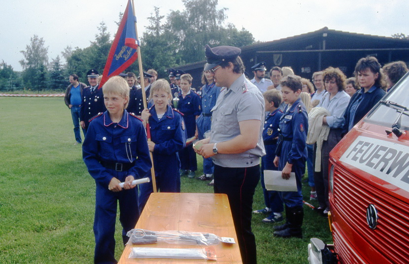 1990 xx xx Fr Feuerwehr Rickensdorf JF Wettkmpfe in Rickensdorf008