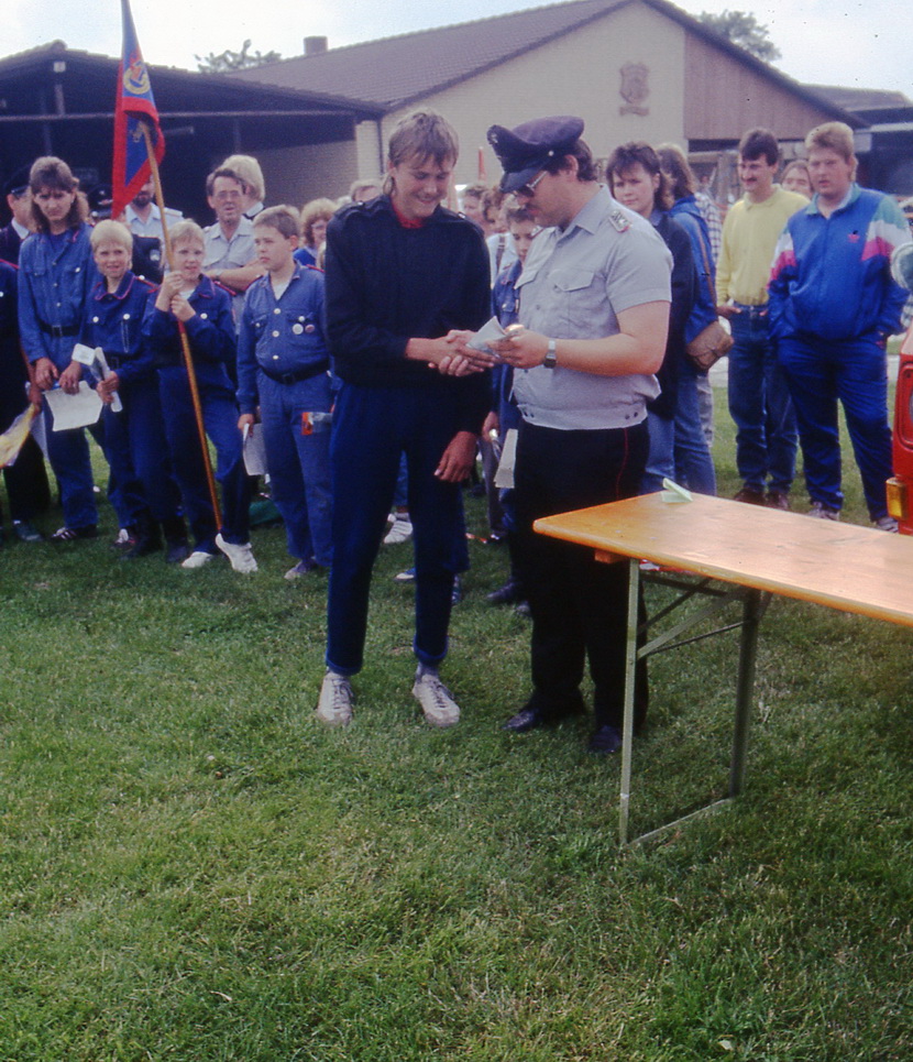 1990 xx xx Fr Feuerwehr Rickensdorf JF Wettkmpfe in Rickensdorf010