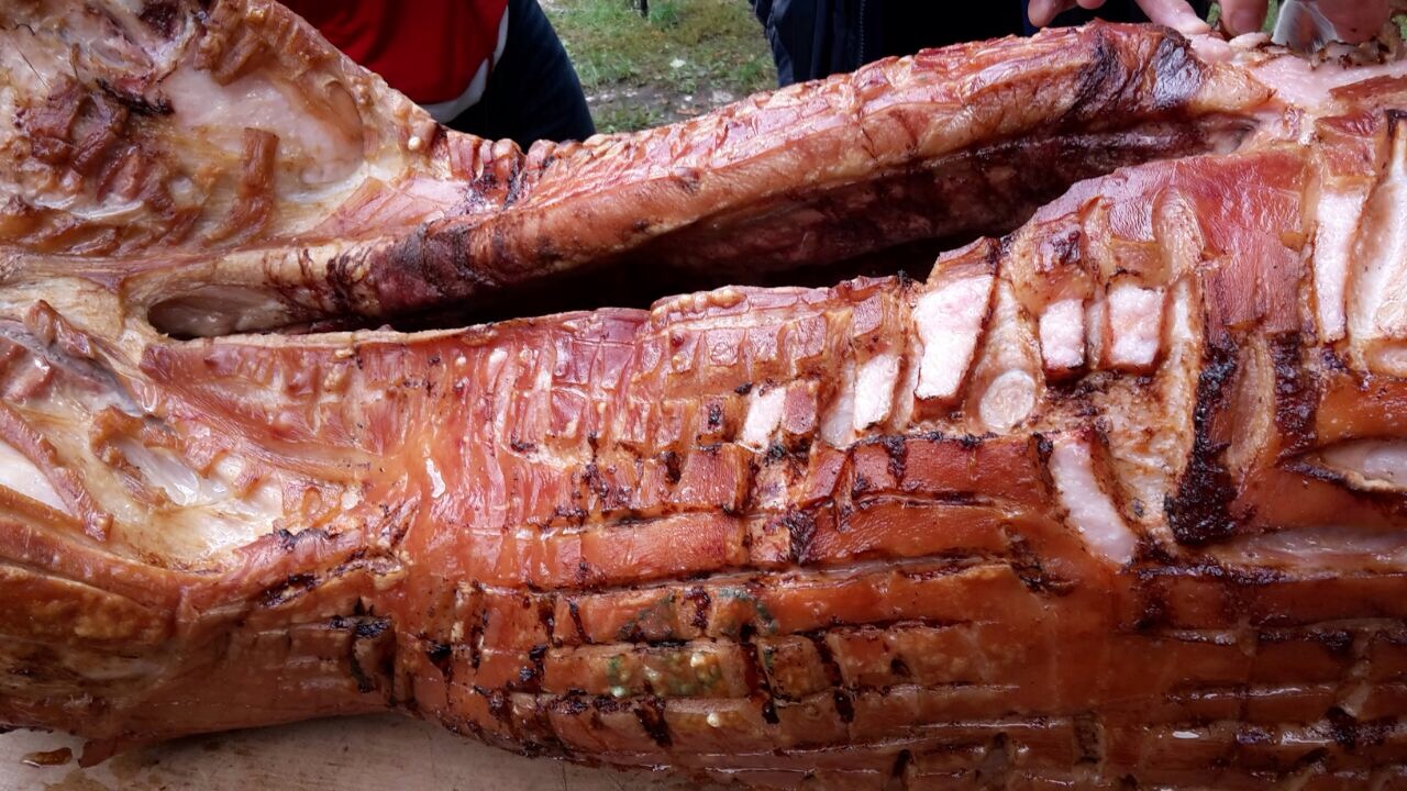 2017 Schweinegrillen Holzsaal1